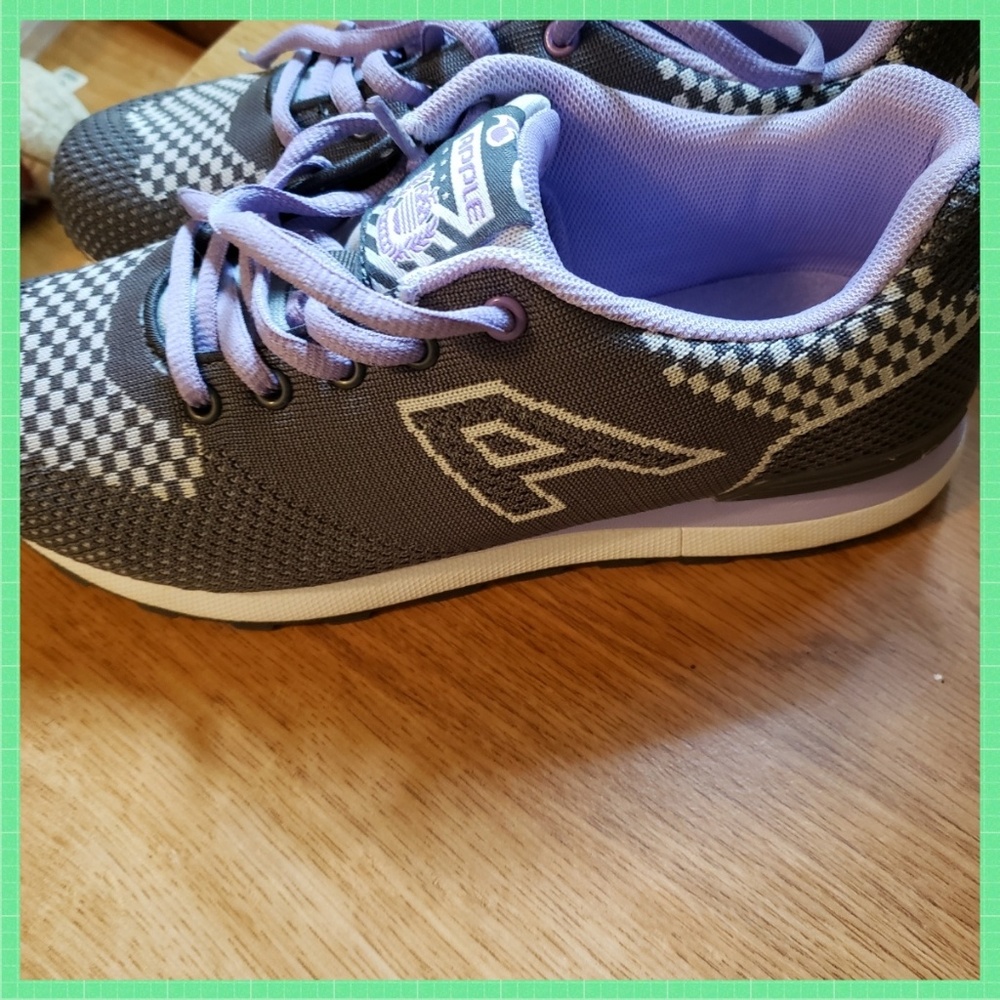 Brand new Stylish Wos athletic Apple Shoes - Picture 2 of 6